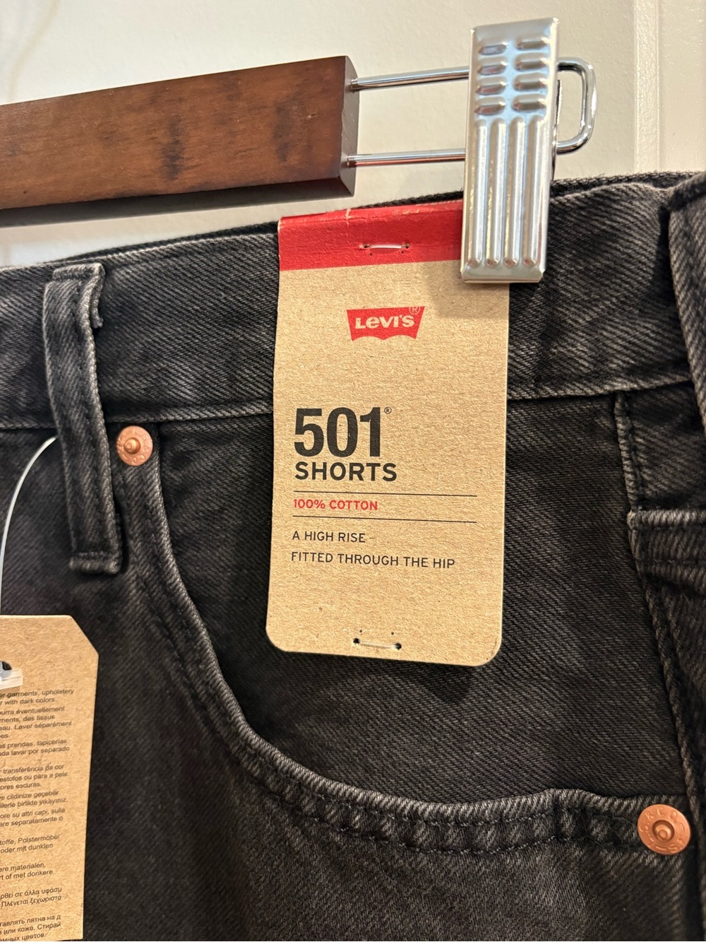 NEW Levi’s 501 High-Rise Denim Shorts Cutoff Washed Black Women’s size 31 - Picture 6 of 11